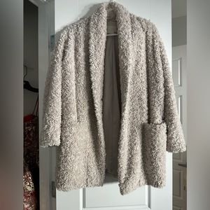 Fluffy light pink/cream coat